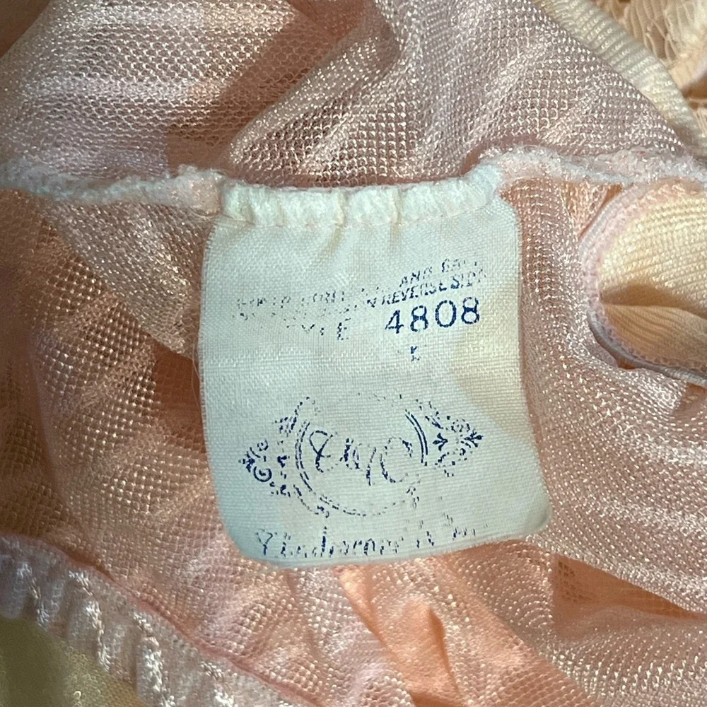 VINTAGE pastel lace blush pink long maxi nightgown evening gown lingerie 70s 80s